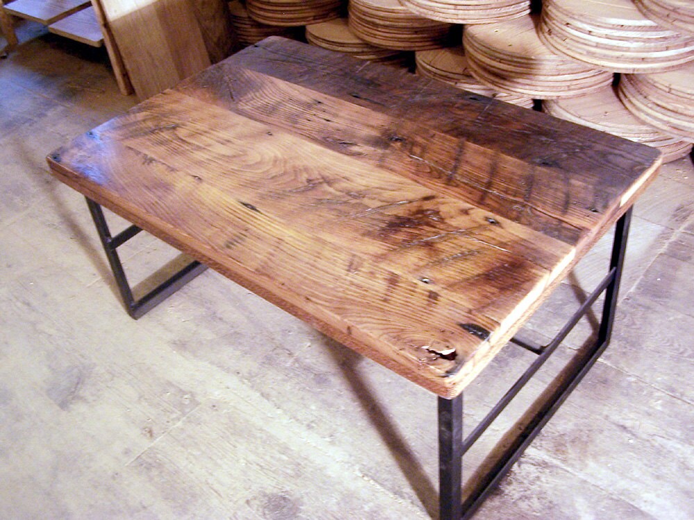 Industrial Coffee Table, Rustic Modern Coffee Table, Wood Coffee Table, Man Cave Deco, Solid Wood Table, Barn Wood Table, Farmhouse Table - The Chaotic Grind Store