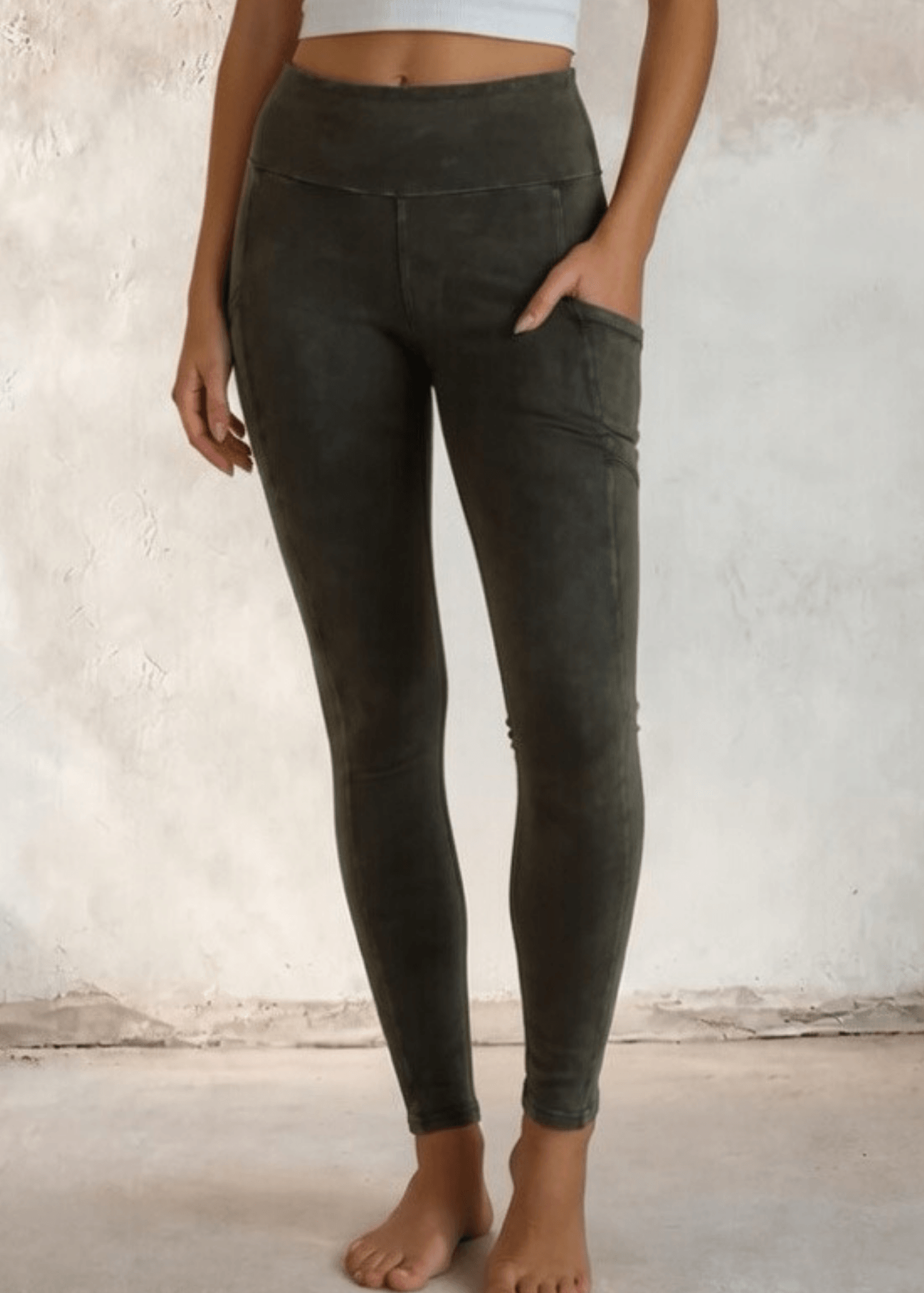 Plano  Perfect Fit Pocket Leggings (Solid Beige)