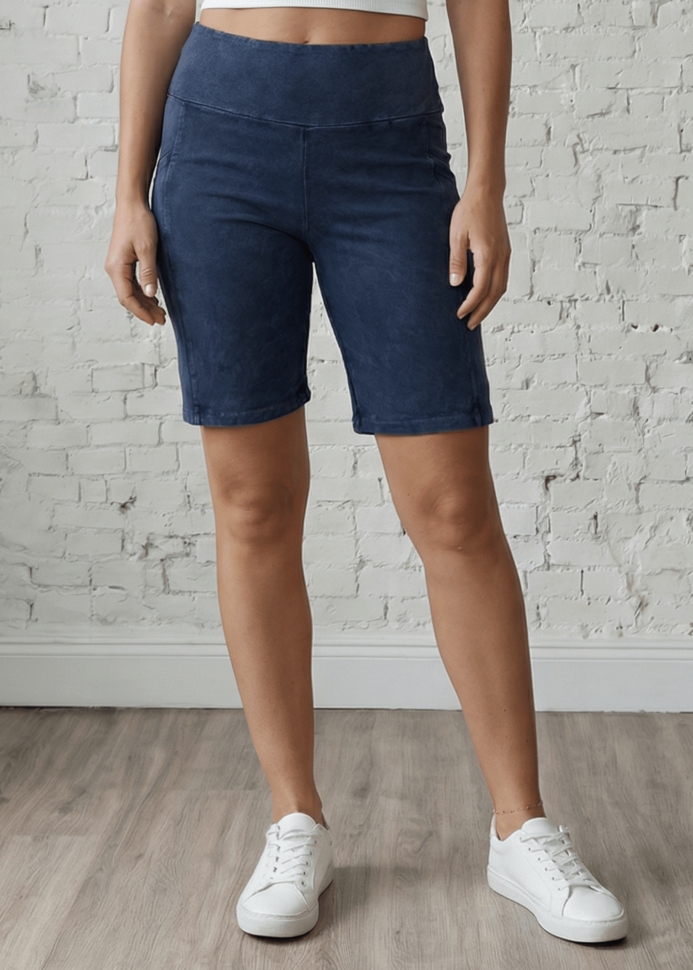 Hilton Head Hybrid Shorts (Light Denim)
