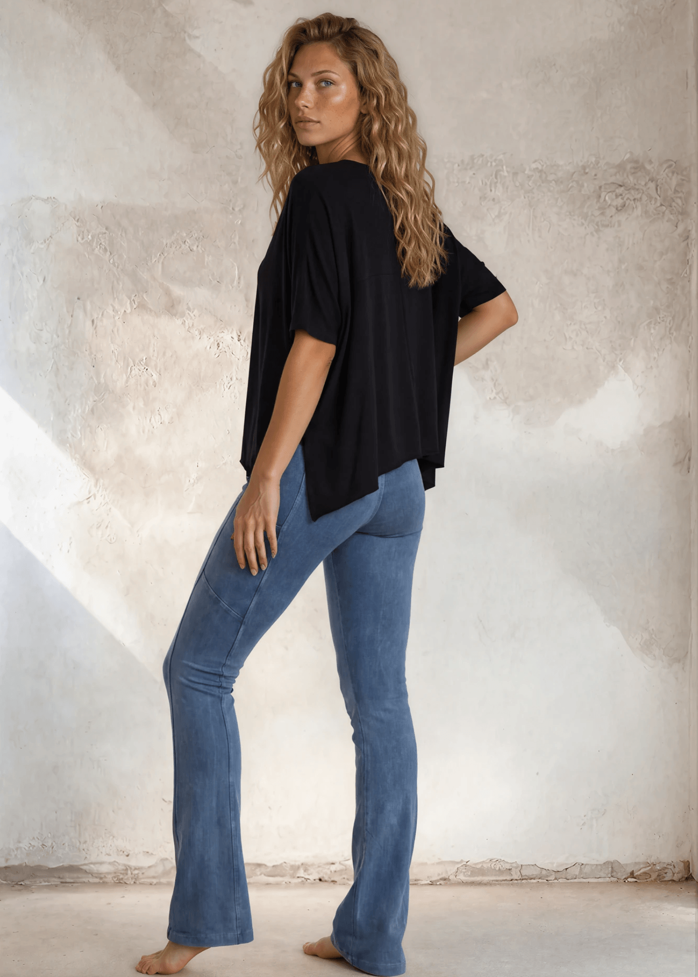 A Perfect Fit Bootcut Pants (Light Denim)