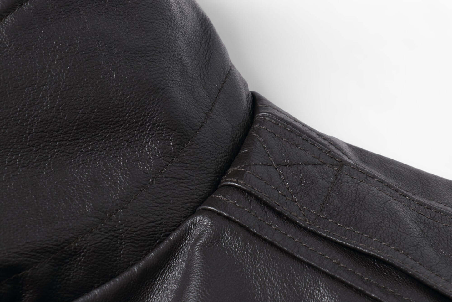 REED Men's Premium Leather Aviator Bomber Jacket - Imported