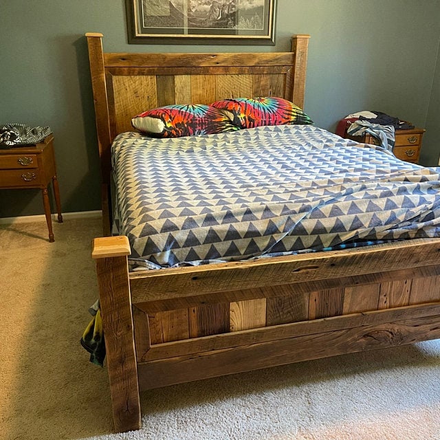 Reclaimed Wood Bed Frame, Cabin Bed, Solid Wood Platform Bed, Wormy Chestnut Bed Frame, Rustic Modern Bed, Wormy Chestnut Platform Bed, Boho
