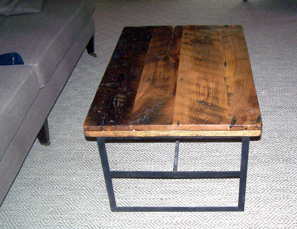 Industrial Coffee Table, Rustic Modern Coffee Table, Wood Coffee Table, Man Cave Deco, Solid Wood Table, Barn Wood Table, Farmhouse Table - The Chaotic Grind Store