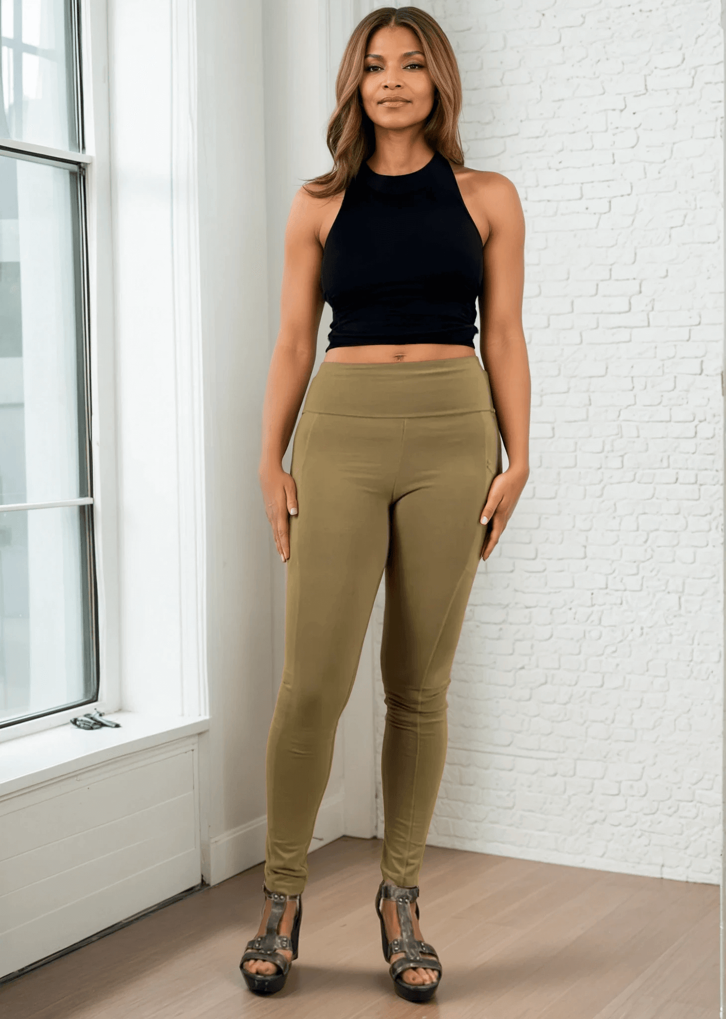 A Perfect Fit Solid Pocket Leggings